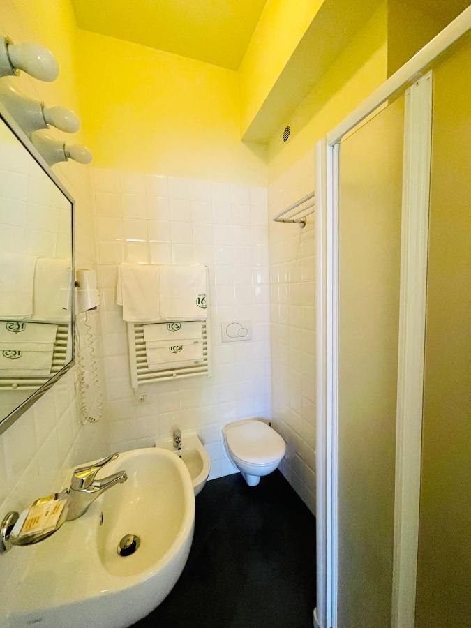 Guest house Via Padova 165 Milan