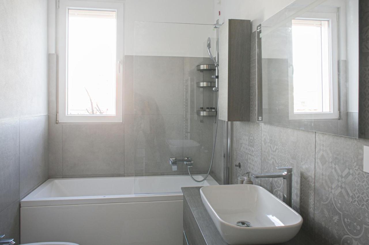 Apartment Bnbutler - Govone - Ampio E Luminoso Con Terrazza