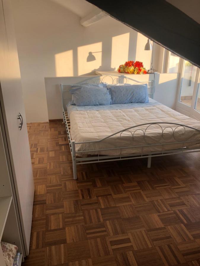 Apartment Charming 1-bed In Milan