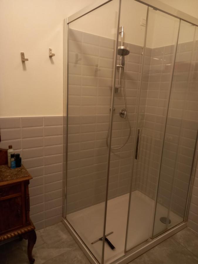 Home Suite Home - Super Attic Suite -With Free Parking - Zone Iulm & Naba & Navigli - Metro Subway Romolo Apartment *