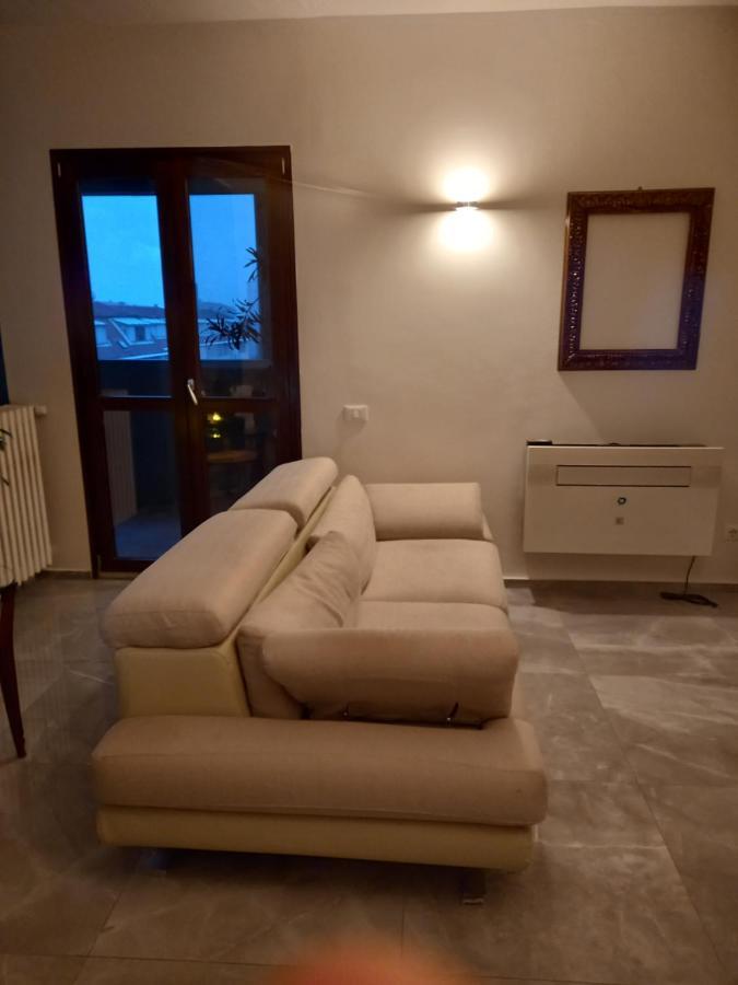 Home Suite Home - Super Attic Suite -With Free Parking - Zone Iulm & Naba & Navigli - Metro Subway Romolo *