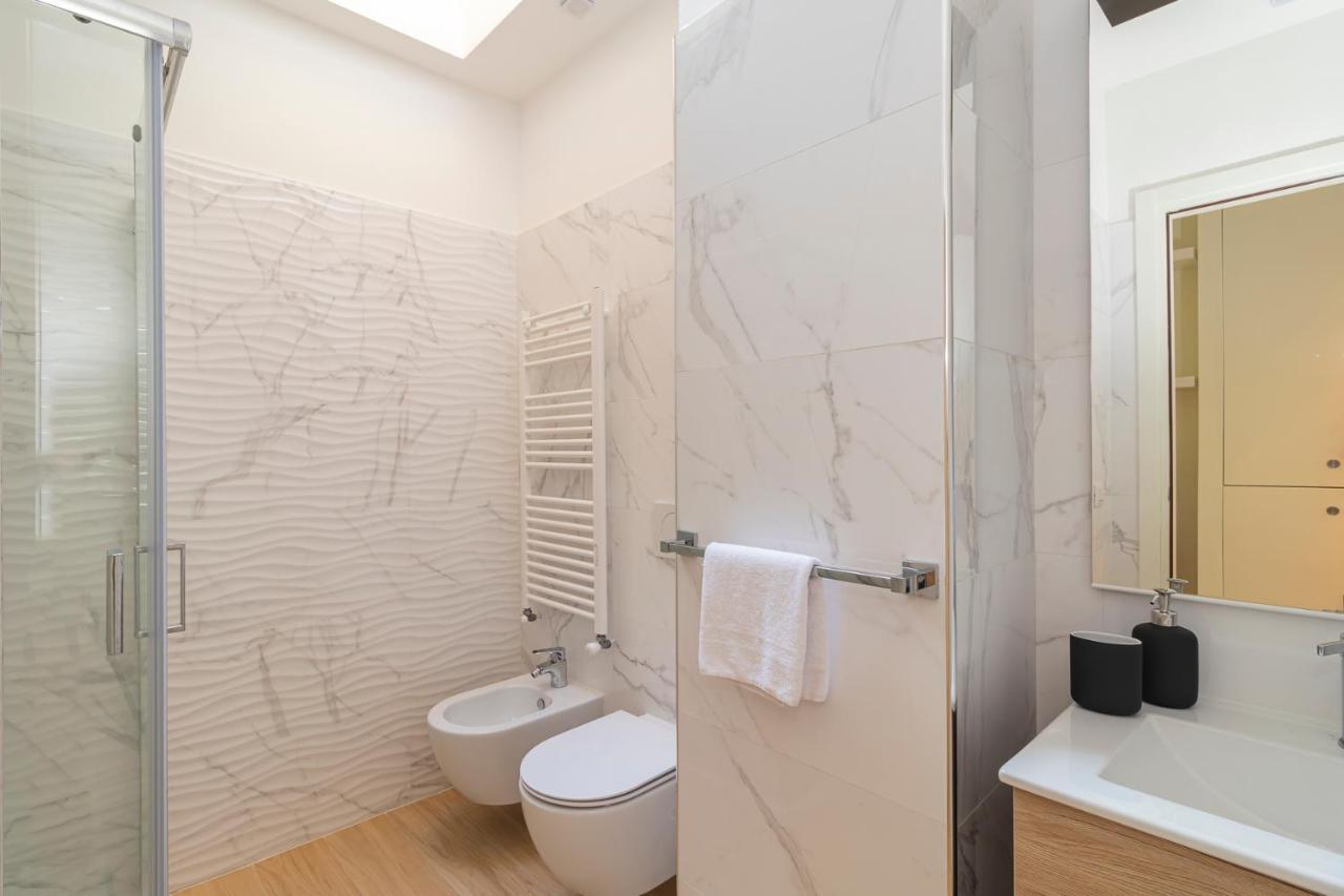 Centralissimo E Raffinato Bilocale - Scarlatti Lux - Stazione & Shopping District Apartment Milan