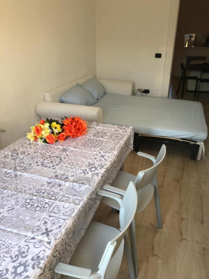 Charming 1-bed In Apartment *