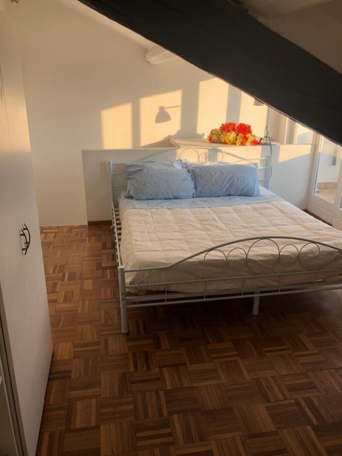Apartment Charming 1-bed In Milan