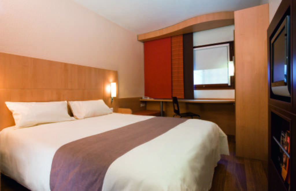 Ibis Ca' Granda Hotel 3*