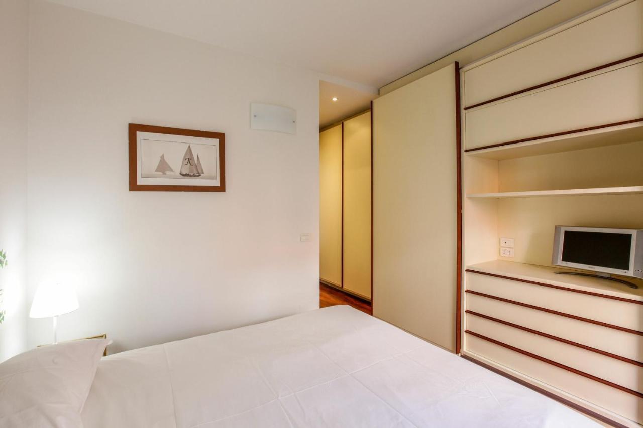 San Vittore- One Bedroom By Halldis Milão