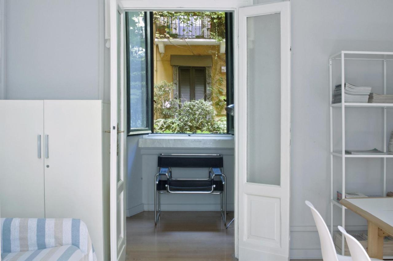 Liberty Two-room In Porta Venezia Apartment *