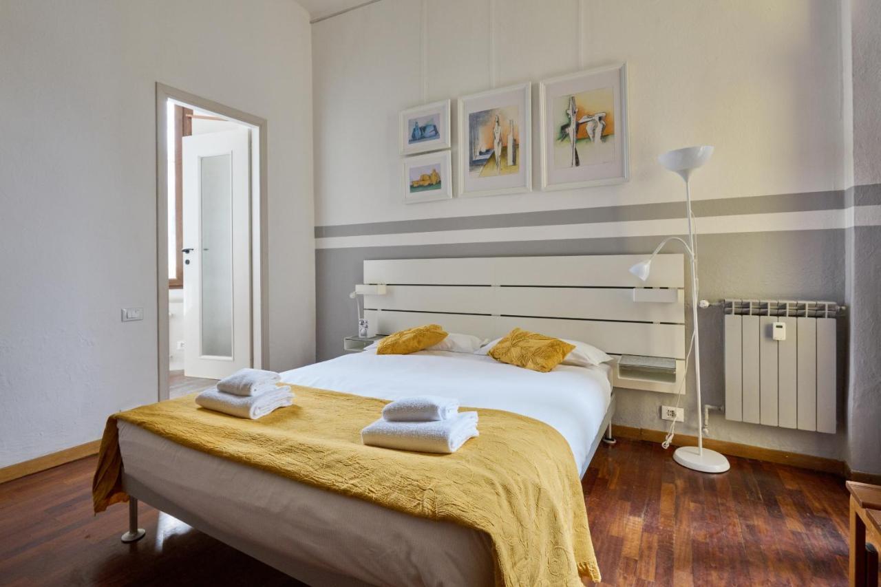 Artist Nadia's In Porta Vercellina Apartment Milan