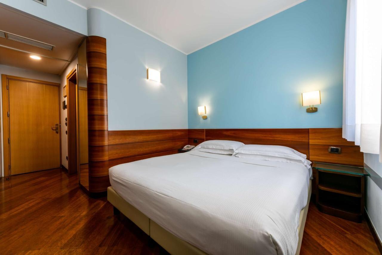 Mirage Sure Collection By Western Hotel