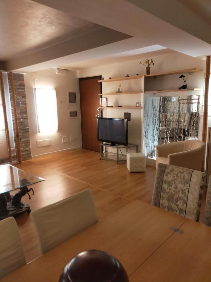 Apartamento Taverna Zen Milão