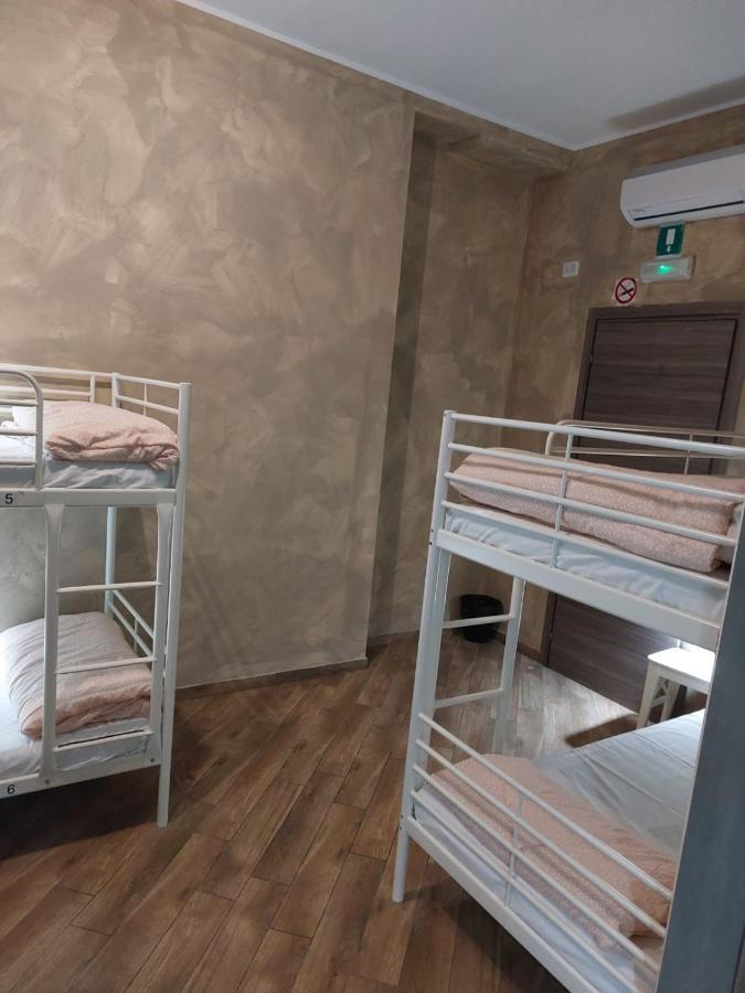 Hostel Gloria *