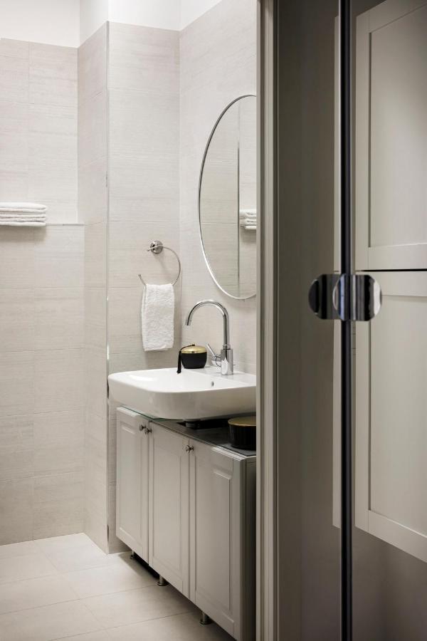 Aria Boutique Farneti Aparthotel Milan