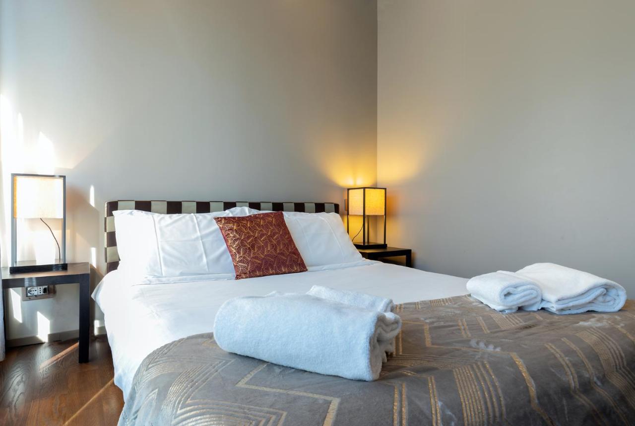 Apartamento Retreats Duomo Milão