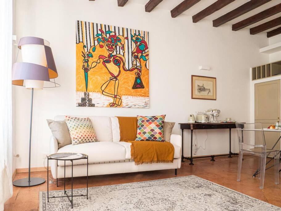 Romantic Flat On Navigli River By Easylife Apartment