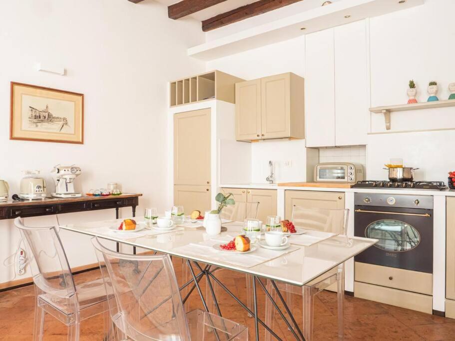 Romantic Flat On Navigli River By Easylife Apartment *