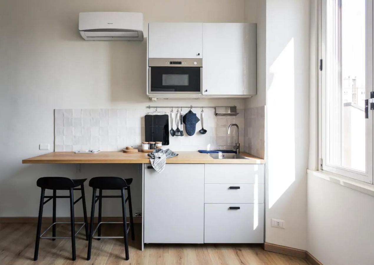 Minimal And Charming Studio In Isola District-via Farini Apartment Milan