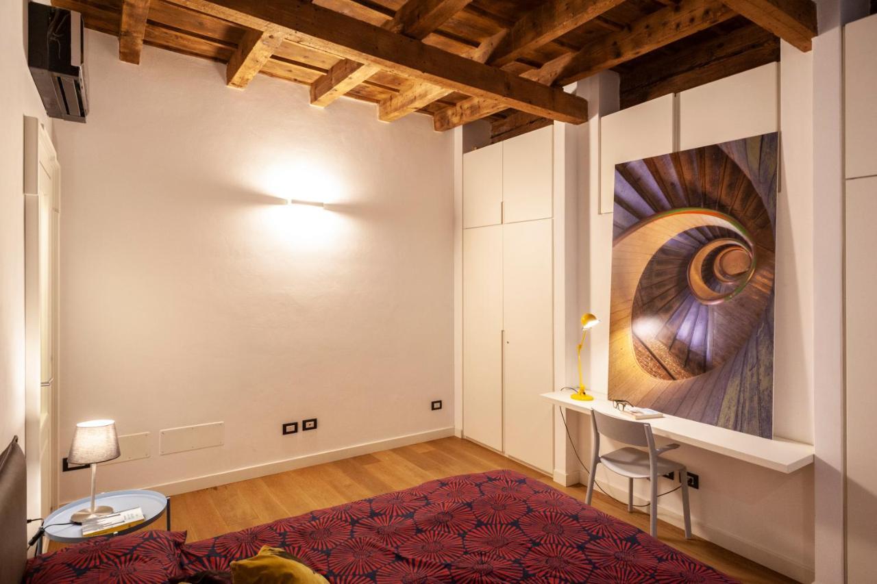 Corso Venezia, In Corte Esclusiva Riservata! Milão
