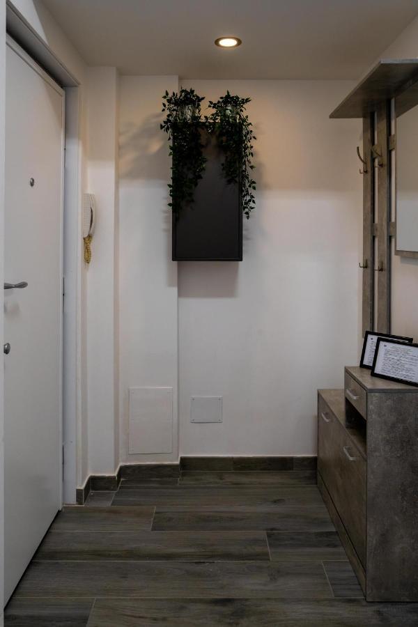 Apartment L'arche Lodovico Il Moro - House On The Navigli River Milan