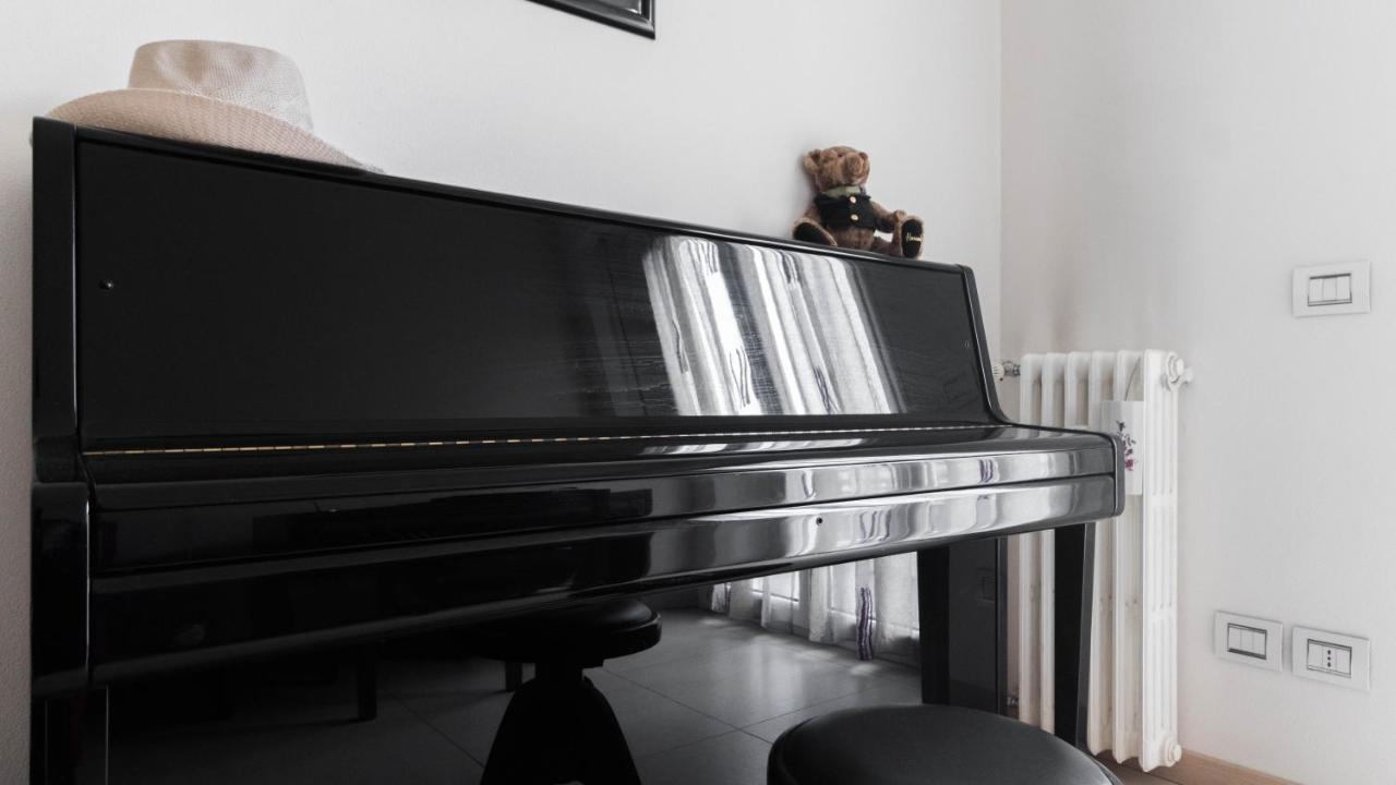 Italianway - Dall'ongaro 24 * Milan