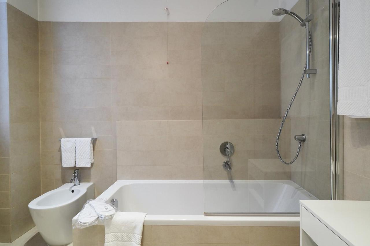 Contempora - Cavallotti 13 - B31 * Milan