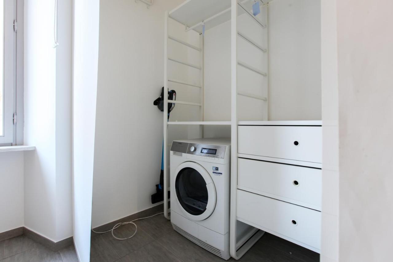 Modern Close To Shopping District * Milan