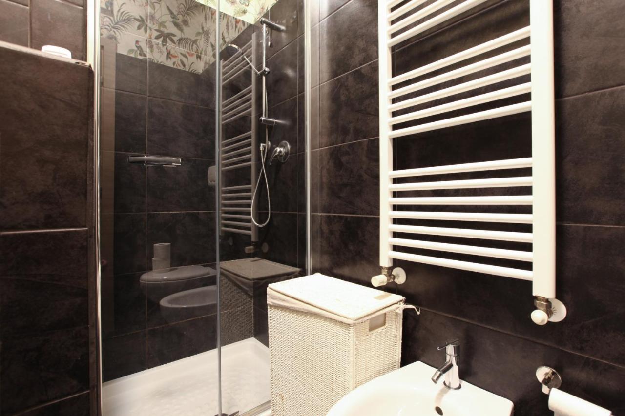 Modern Close To Shopping District Milan