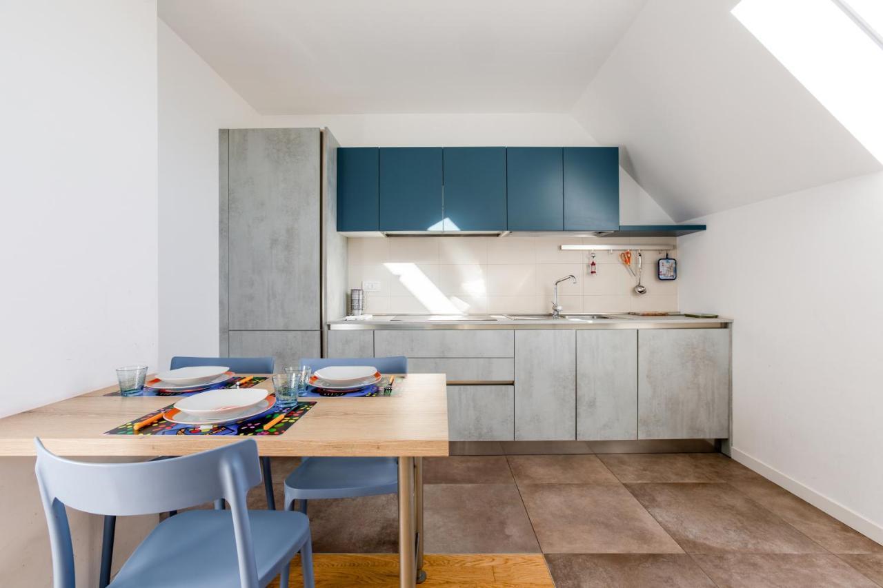 Modern With Terrace, Wifi & Ac Apartment