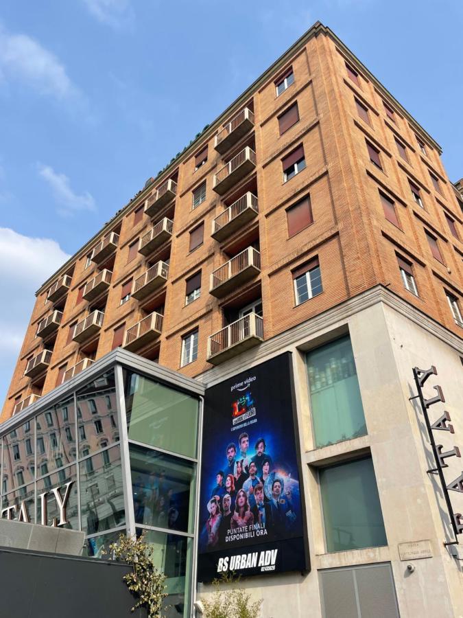 New Wonderful Bilo With Walk-in Closet From Moscova * Milano