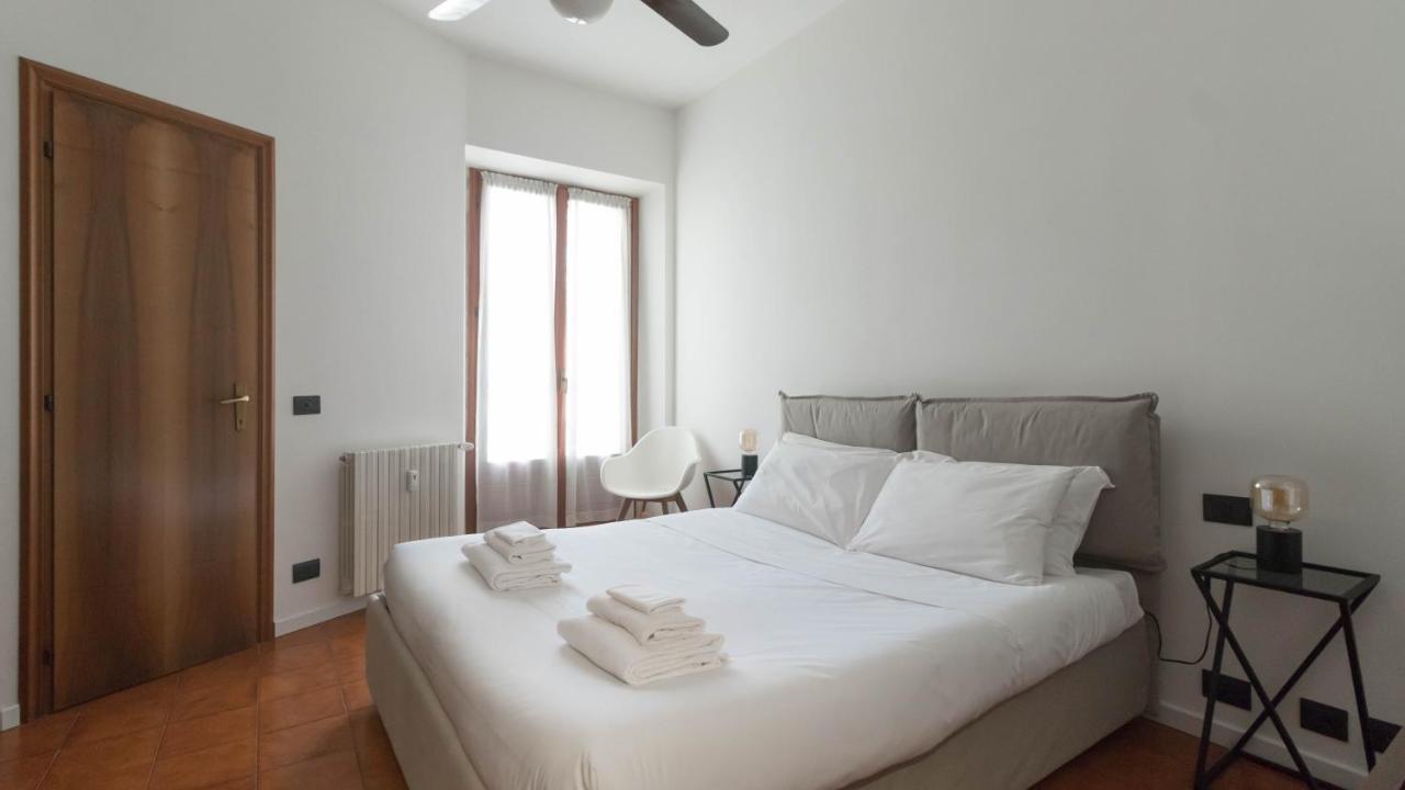 Italianway - Ausonio 6 * Milão