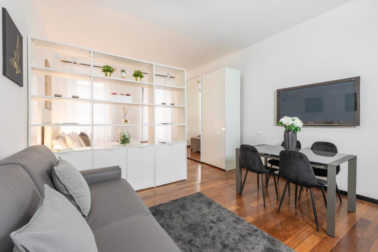 Royal - Centro Brera Apartment *