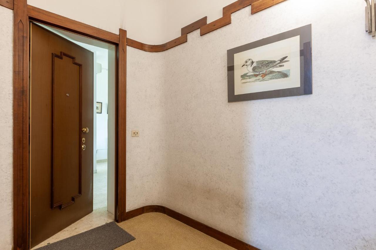 Apartment Luxury Center - Friuli 51 Master Guest Milan