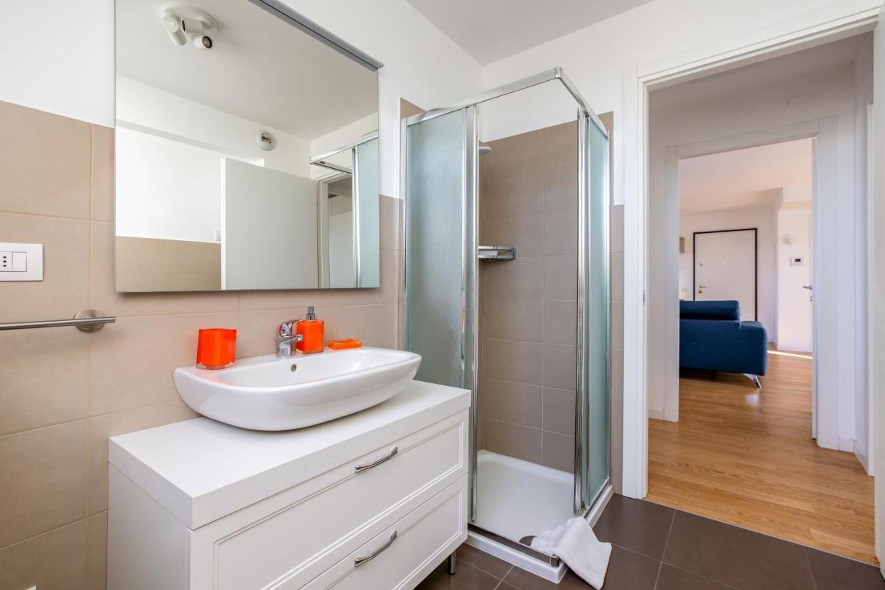 Apartment Modern With Terrace, Wifi & Ac