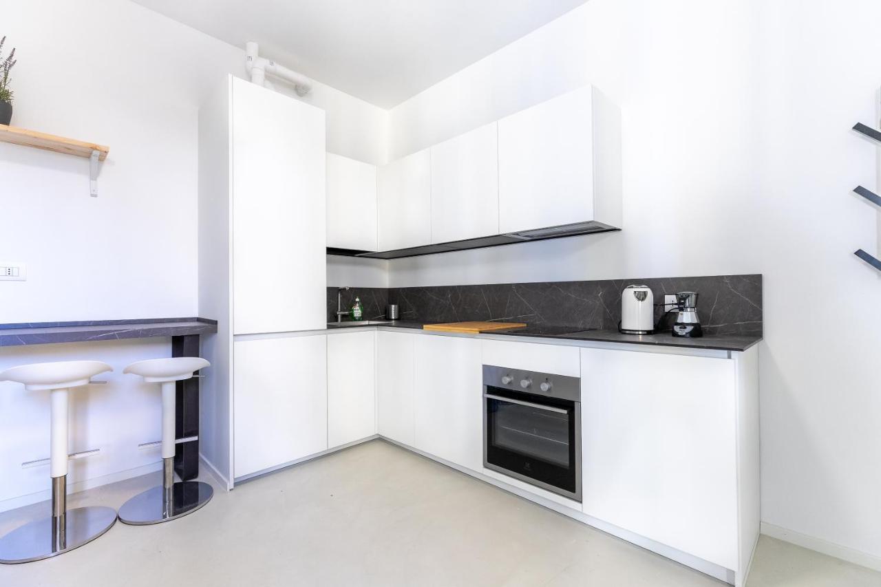 Alessia's Flat - Sarpi 4 Milan
