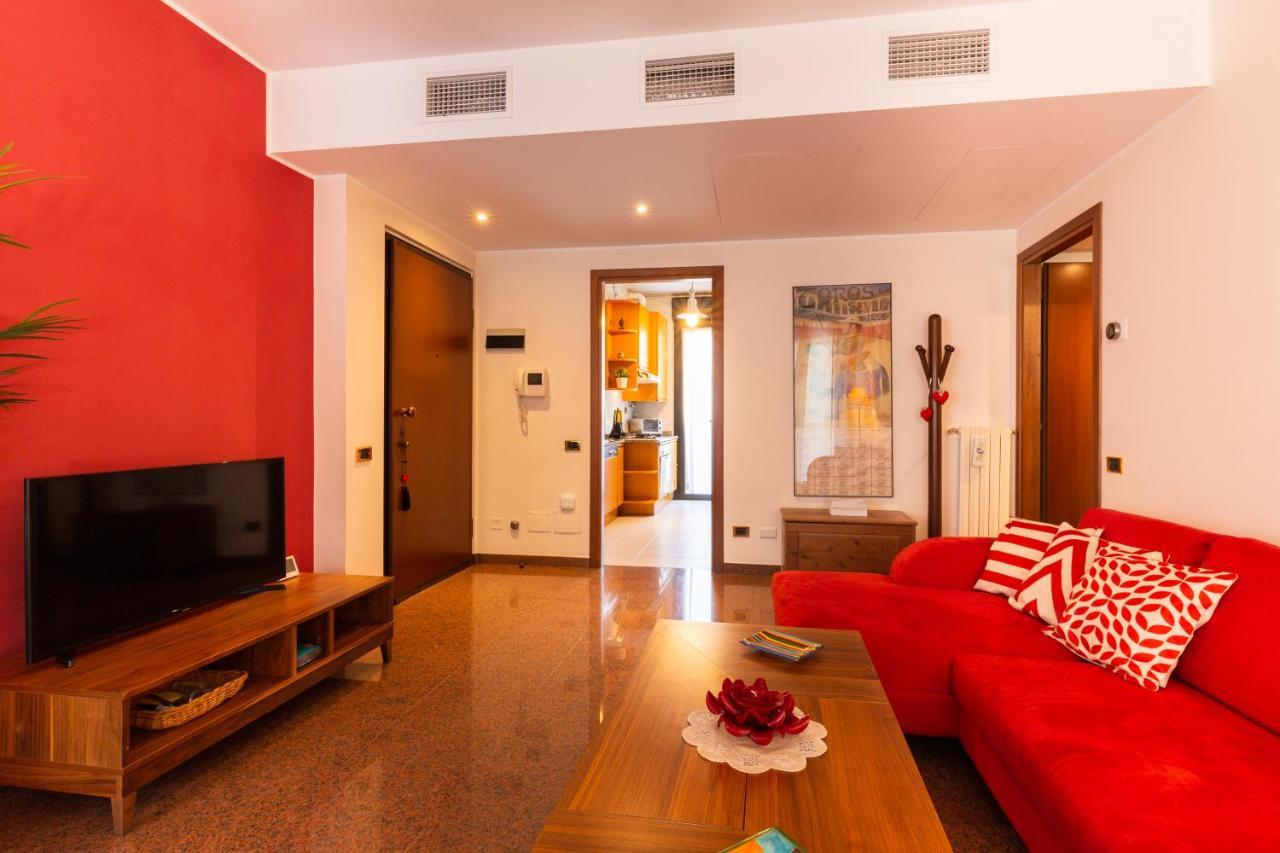 Appartamento Fara Haus Deluxe - 2 Bedrooms Milano