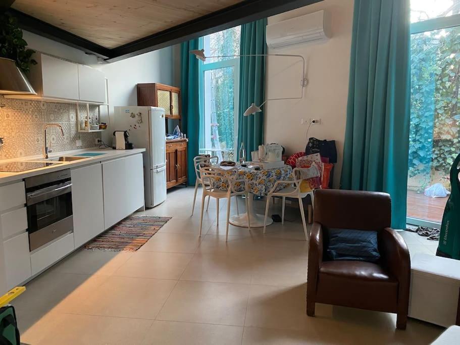 Apartment Open Space City Center Con Terrazzo E Due Bagni Milan