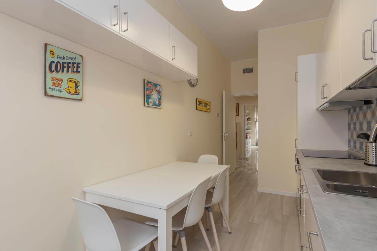 Joivy Modern 2bed Flat With Balcony, 250m From M5 Foppa And M2 Sant'agostino * Milan