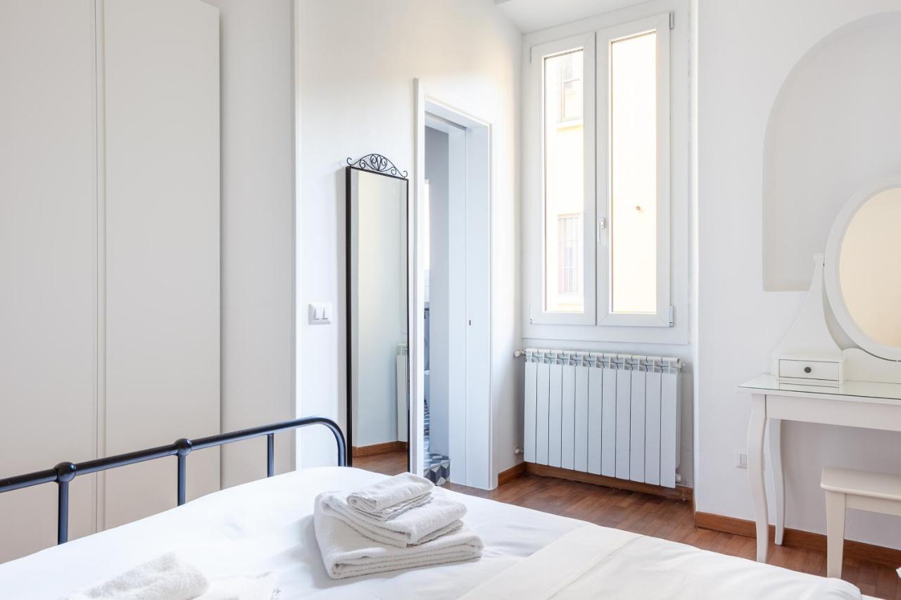 Renovated In Center - Commenda 21 * Milan