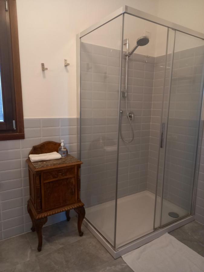 Home Suite Home - Super Attic Suite -With Free Parking - Zone Iulm & Naba & Navigli - Metro Subway Romolo * Milan