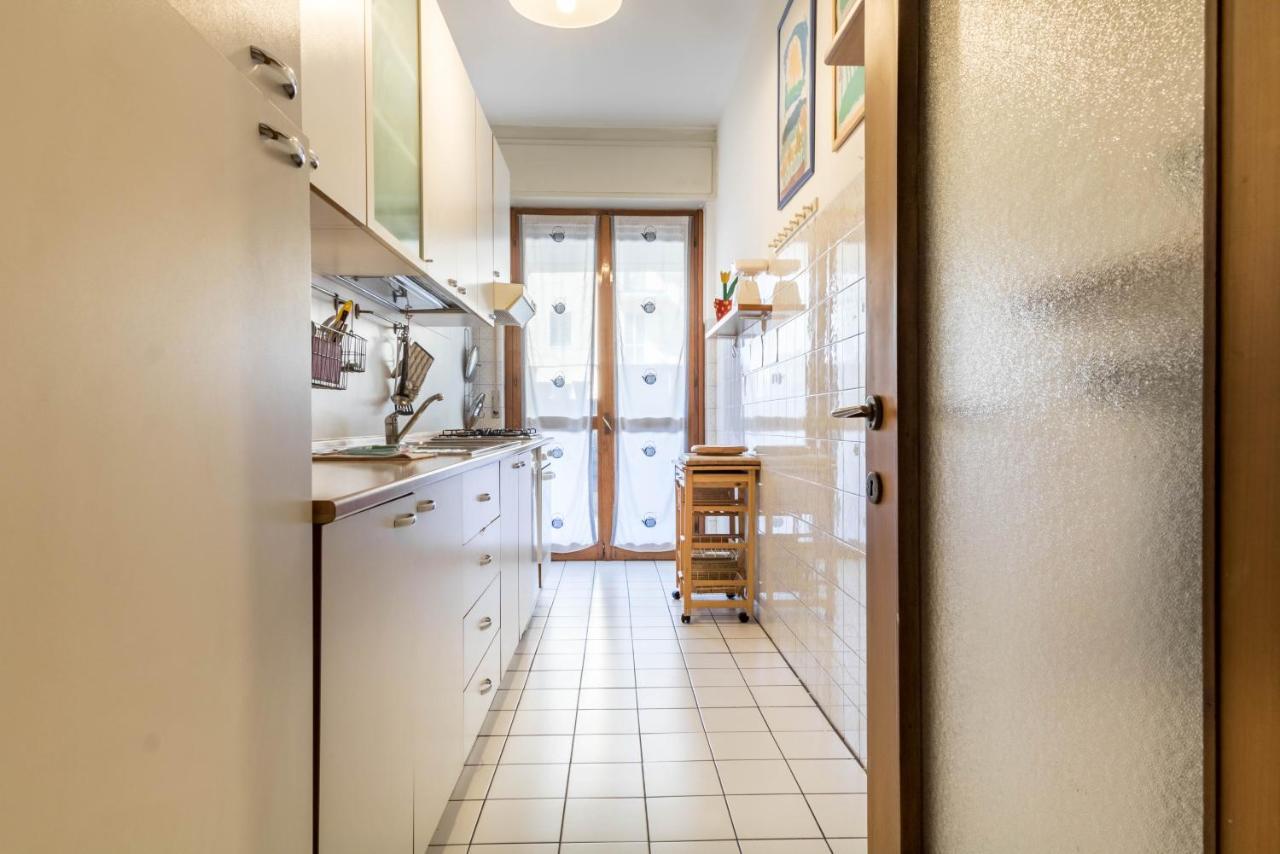 Altido Quiet Apt For 4 With Terrace Near Train Station Apartamento Milão