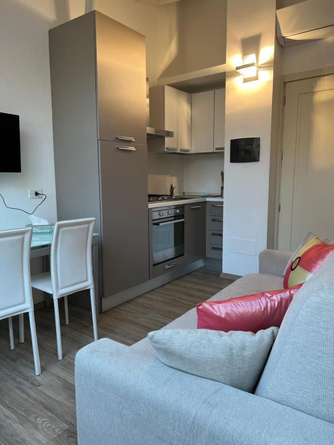Apartment Sunshine Raggio Di Sole Milan