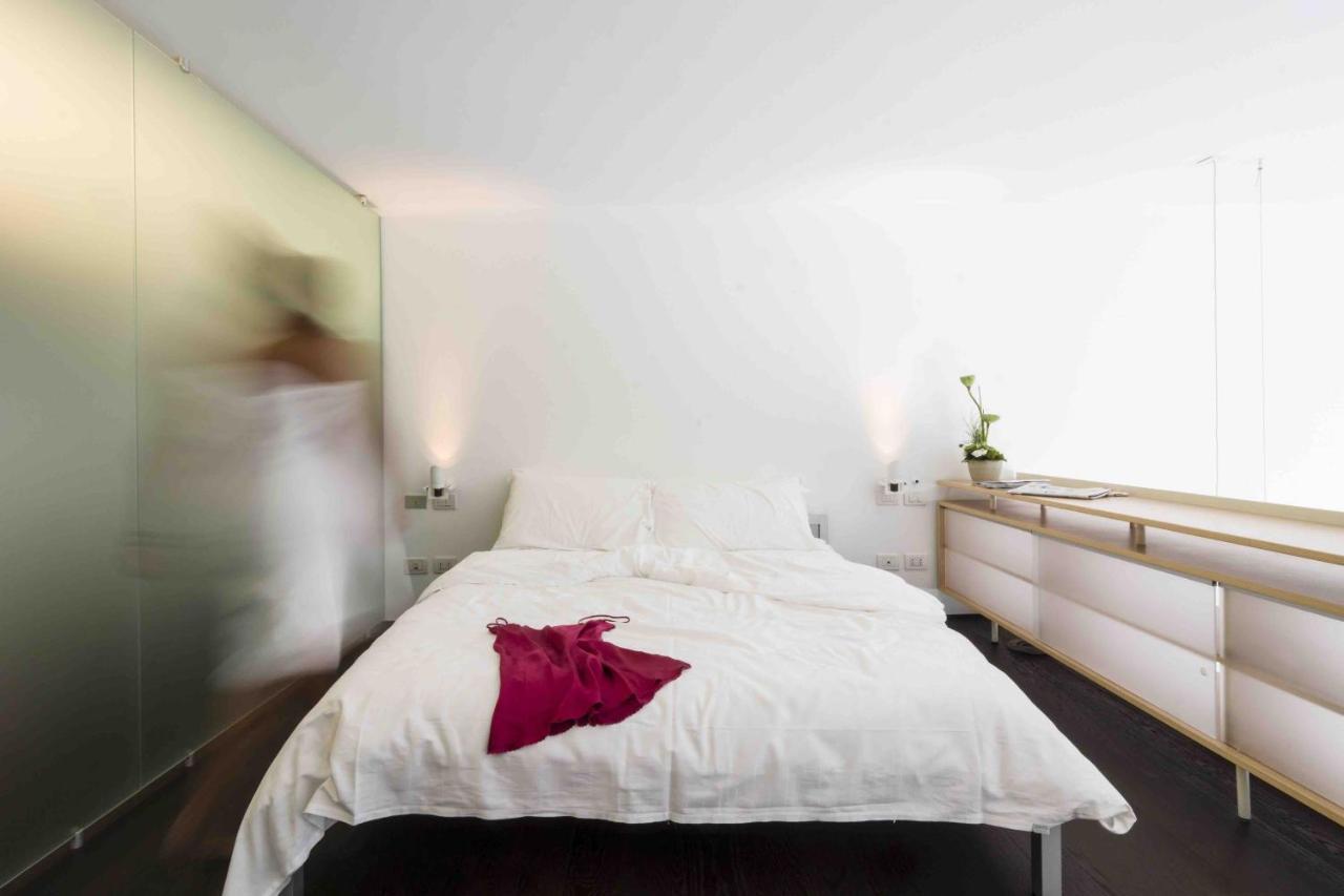 Contempora - Bertani 10 Milan