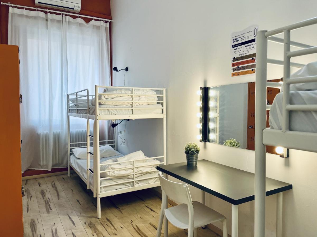 Hostel Quo