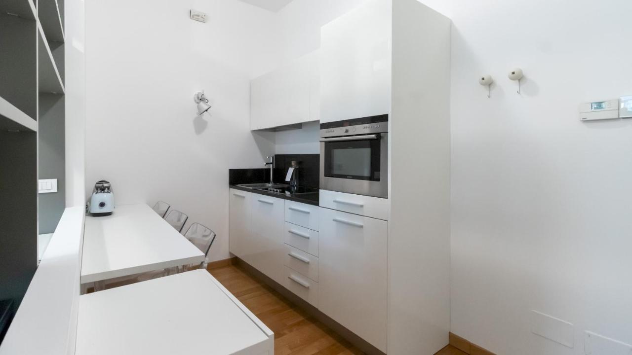 Italianway - Sarpi 10 A * Milan