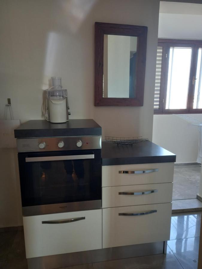 Apartment Home Suite Home - Super Attic Suite -With Free Parking - Zone Iulm & Naba & Navigli - Metro Subway Romolo Milan