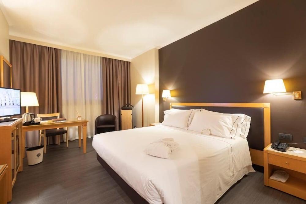 Hotel Life Poliziano, By R Collection 4*