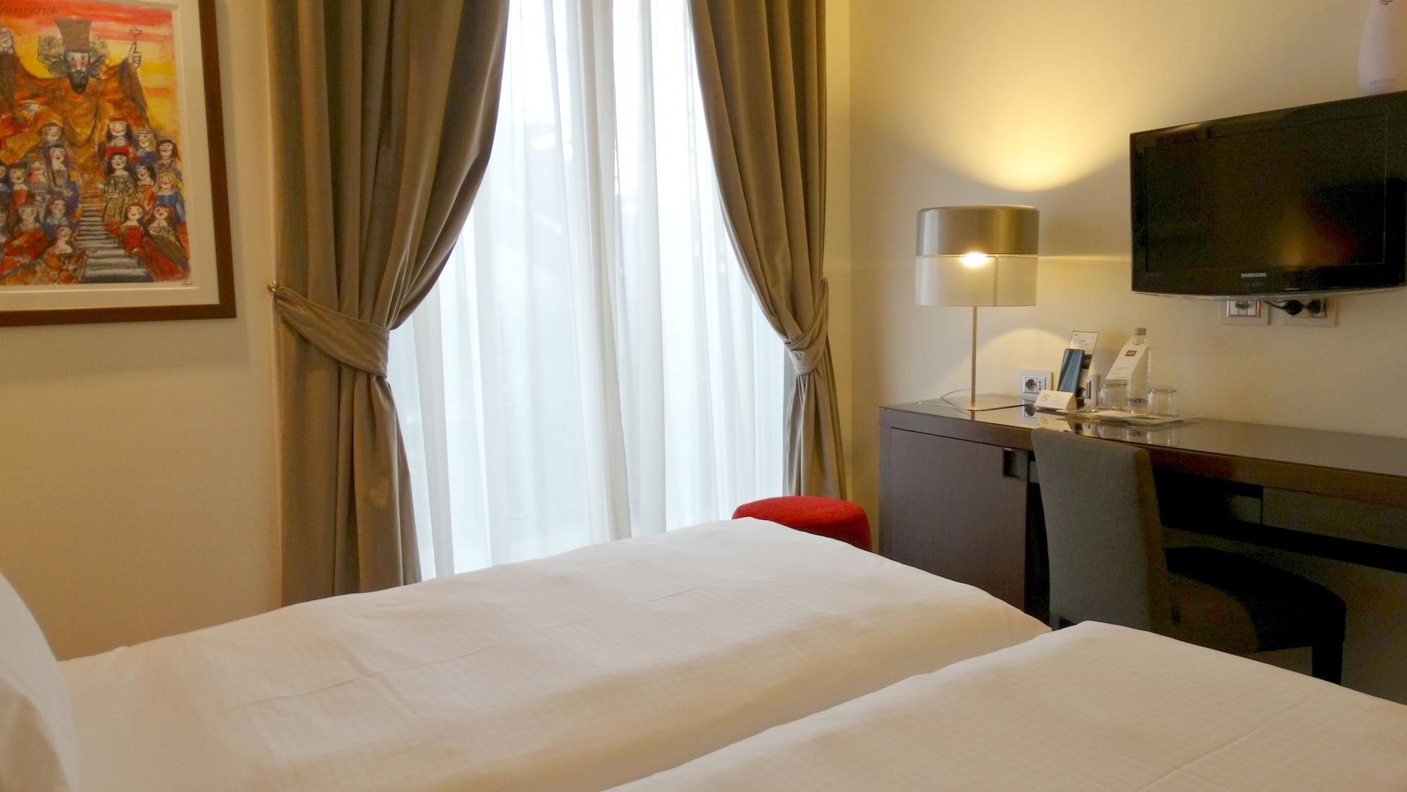 Scala 4* Milan