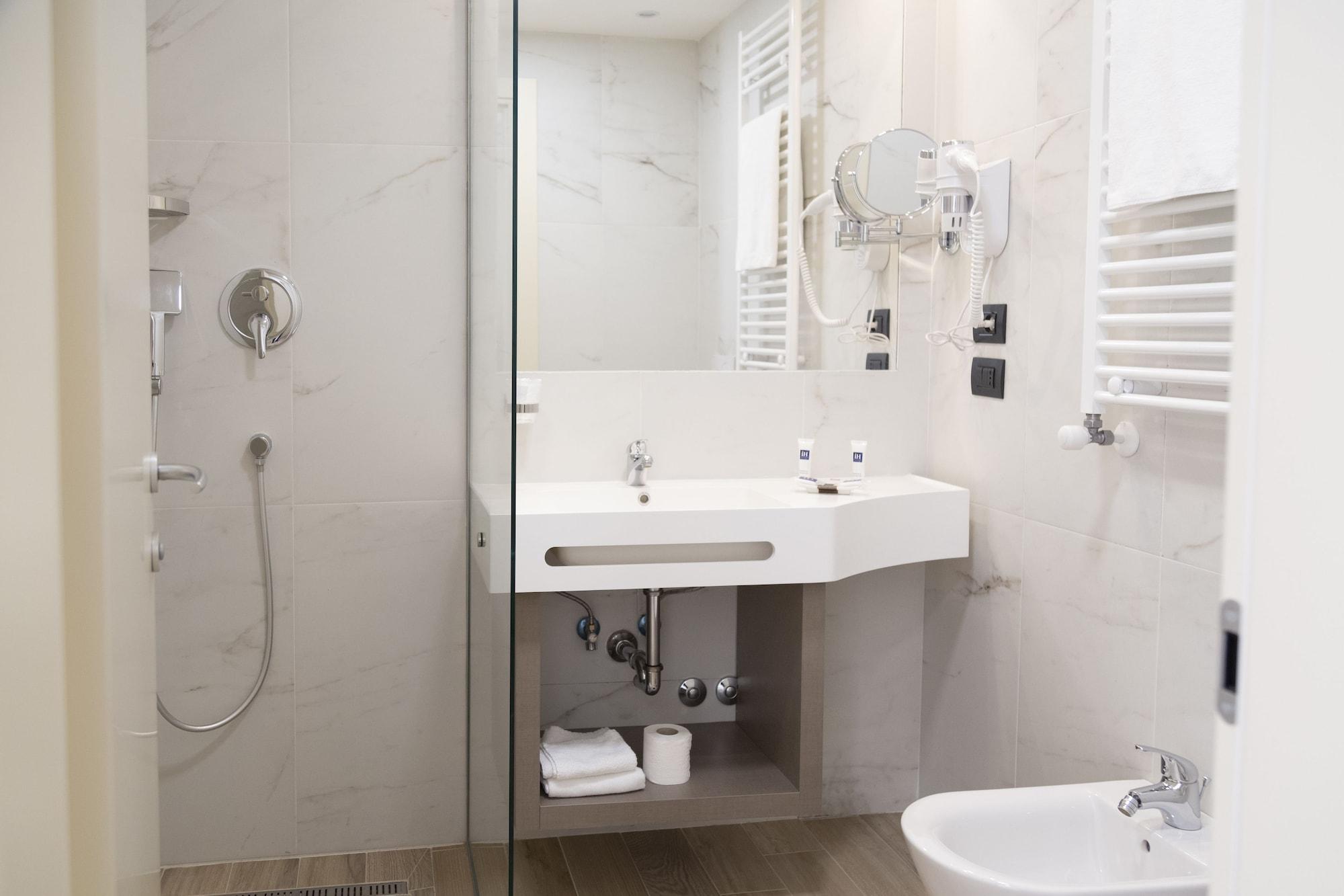 Hotel Jr Bocconi