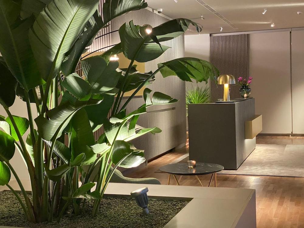 Hotel Romana 4*