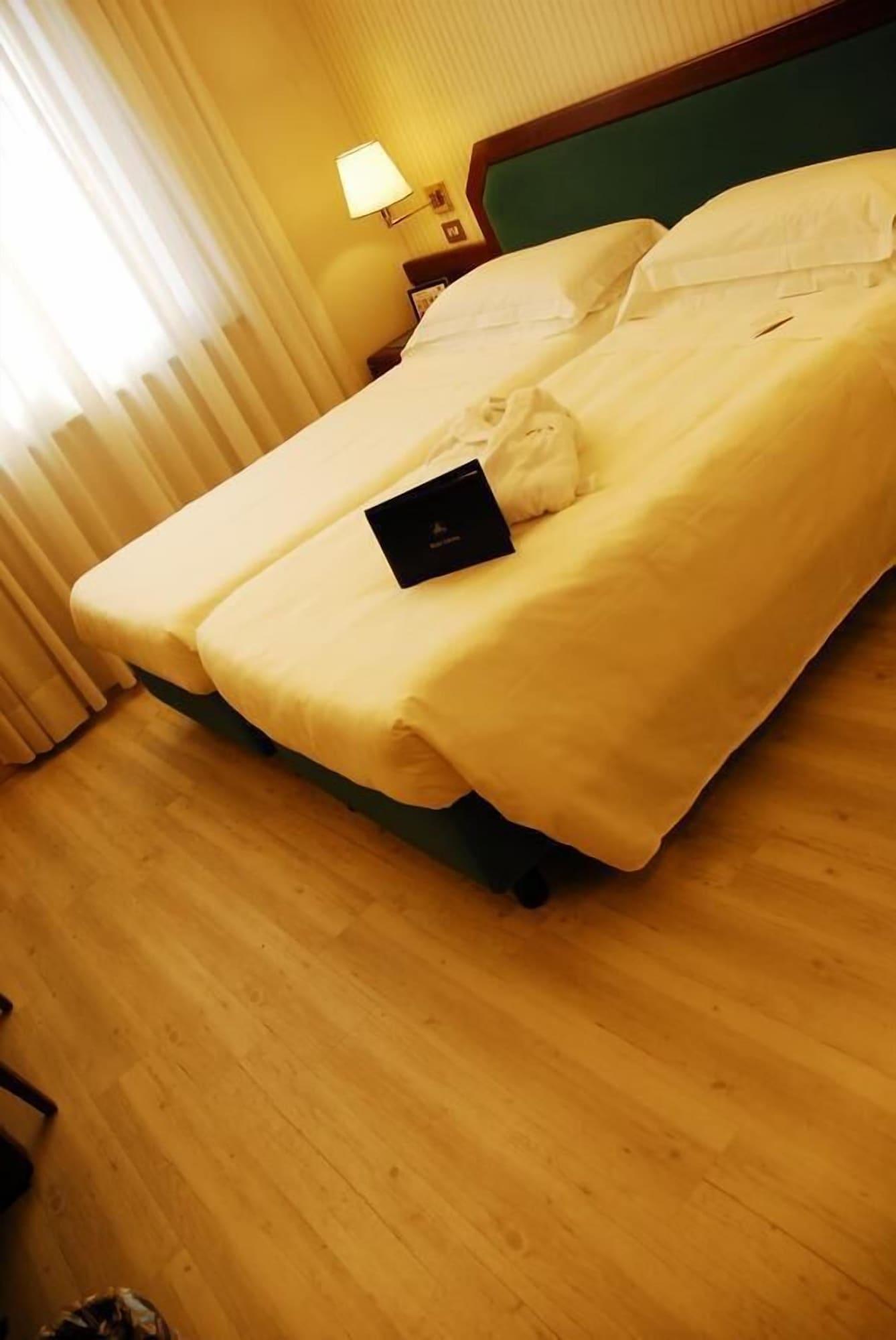 Astoria Sure Collection By Western 3* Milan