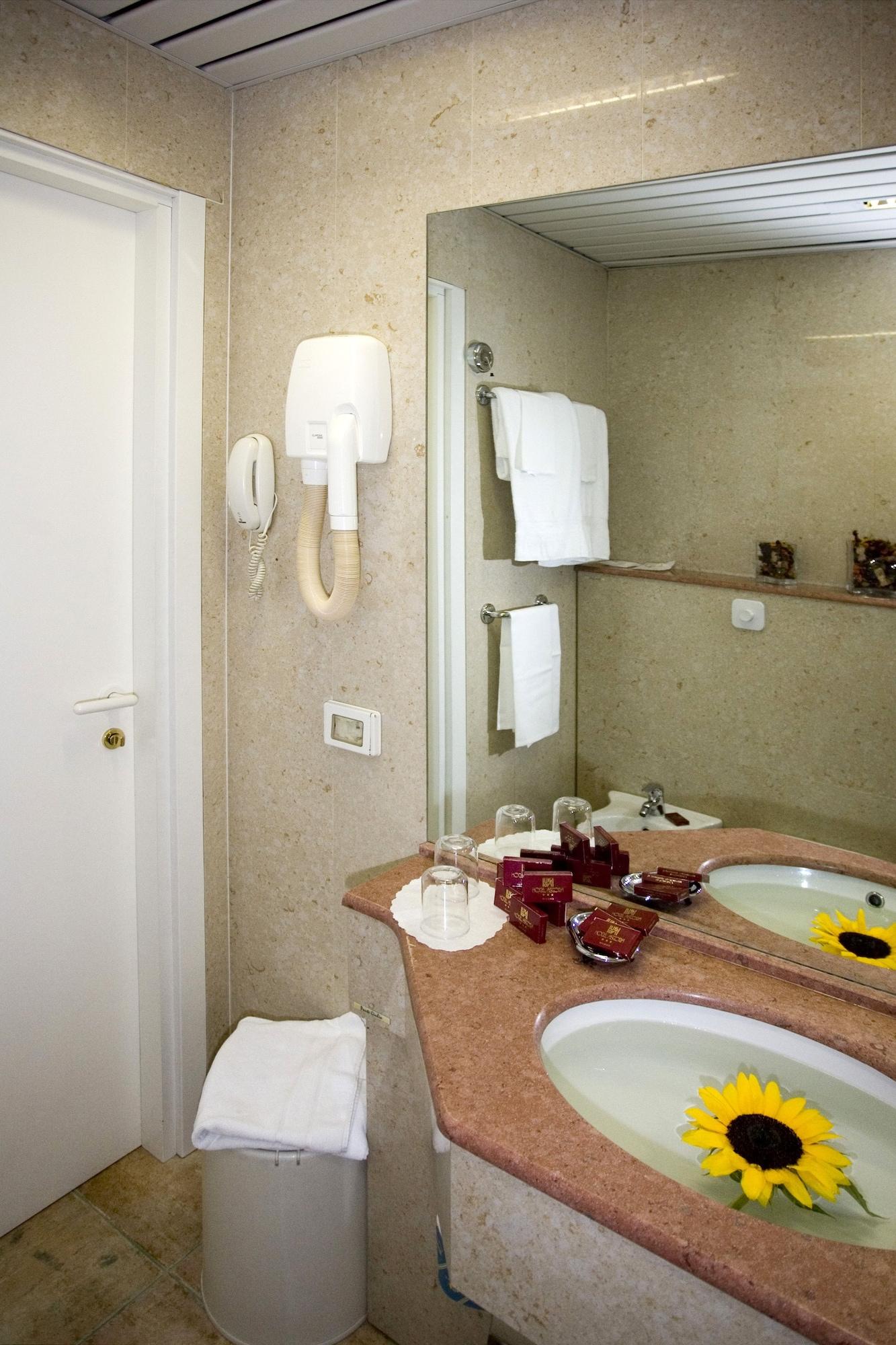 Hotel Astoria Sure Collection By Western 3*